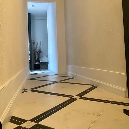 Lägenhet Lvapart вул ковжуна 2 кім ізол кухня студія звітні документи *