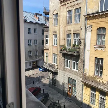 Lvapart вул ковжуна 2 кім ізол кухня студія звітні документи Lägenhet