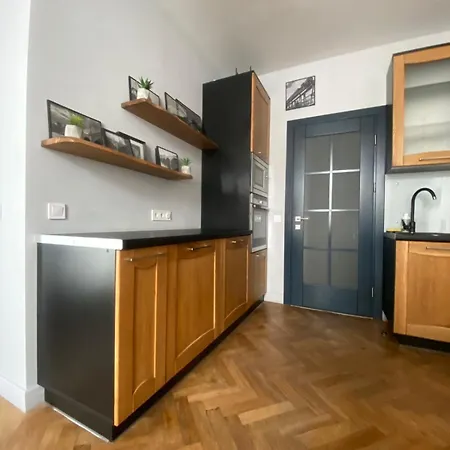 Appartement -apart центр 2 кім ізольовані і кухня студія