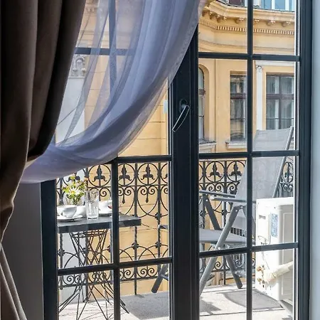 Lvapart вул ковжуна 2 кім ізол кухня студія звітні документи Lägenhet