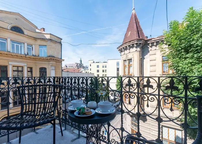 Lvapart Центр 2 Кім Ізол І Кухня Студія Apartamento Leópolis