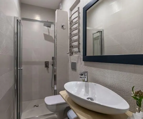 Lvapart Центр 2 Кім Ізол І Кухня Студія Lwów